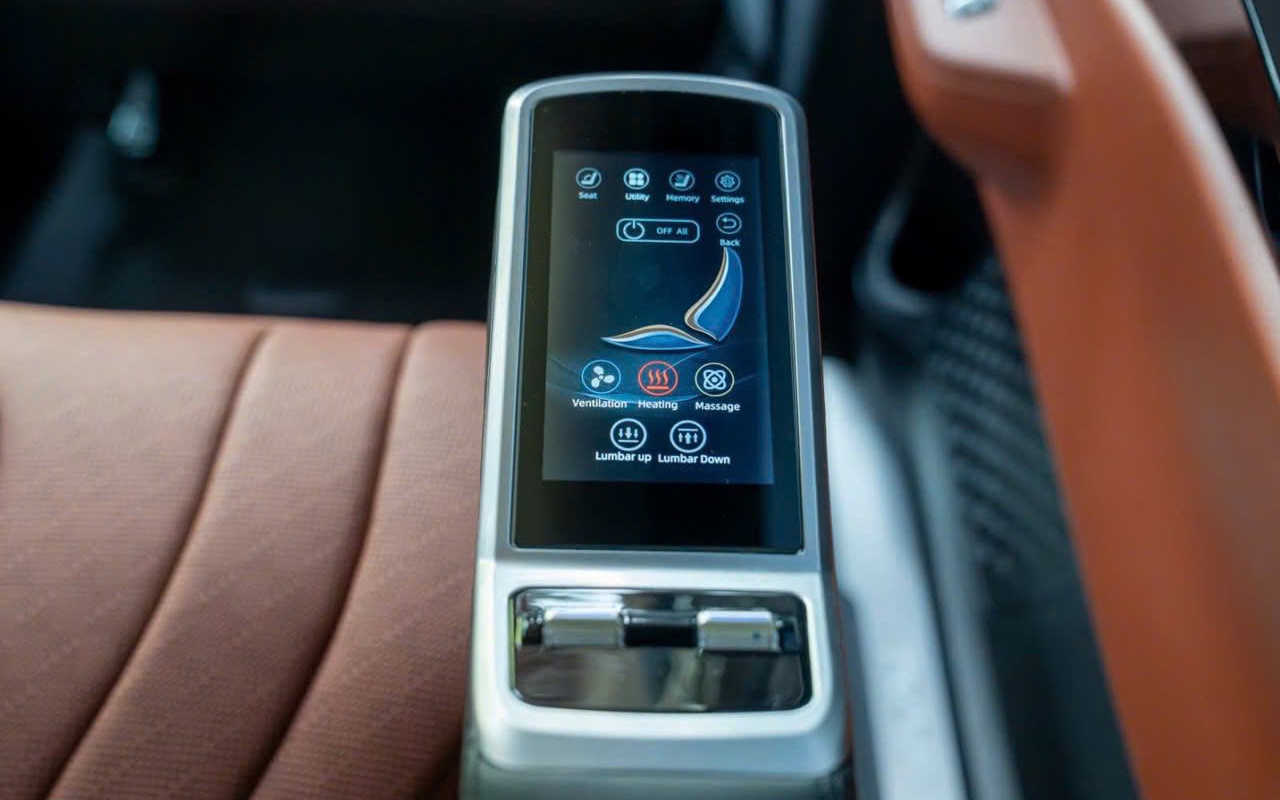 Kia Carnival giảm giá tới 100 triệu tại đại lý, giá thực tế chỉ ngang xe đã qua sử dụng - Ảnh 12