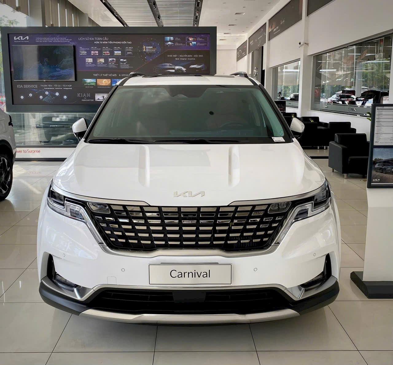 Kia Carnival giảm giá tới 100 triệu tại đại lý, giá thực tế chỉ ngang xe đã qua sử dụng - Ảnh 3
