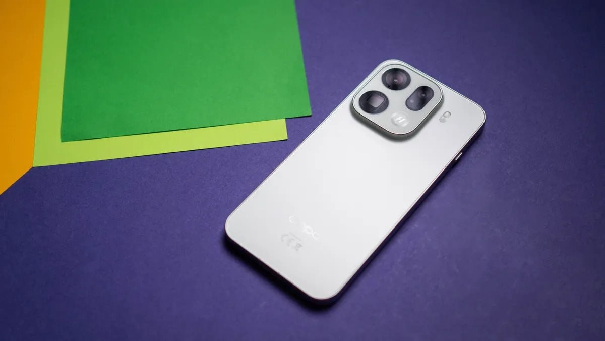 Chuyên gia review: "Không iPhone hay Samsung, tôi dùng mẫu điện thoại này 1 tuần mà chỉ phải sạc có 4 lần" - Ảnh 2