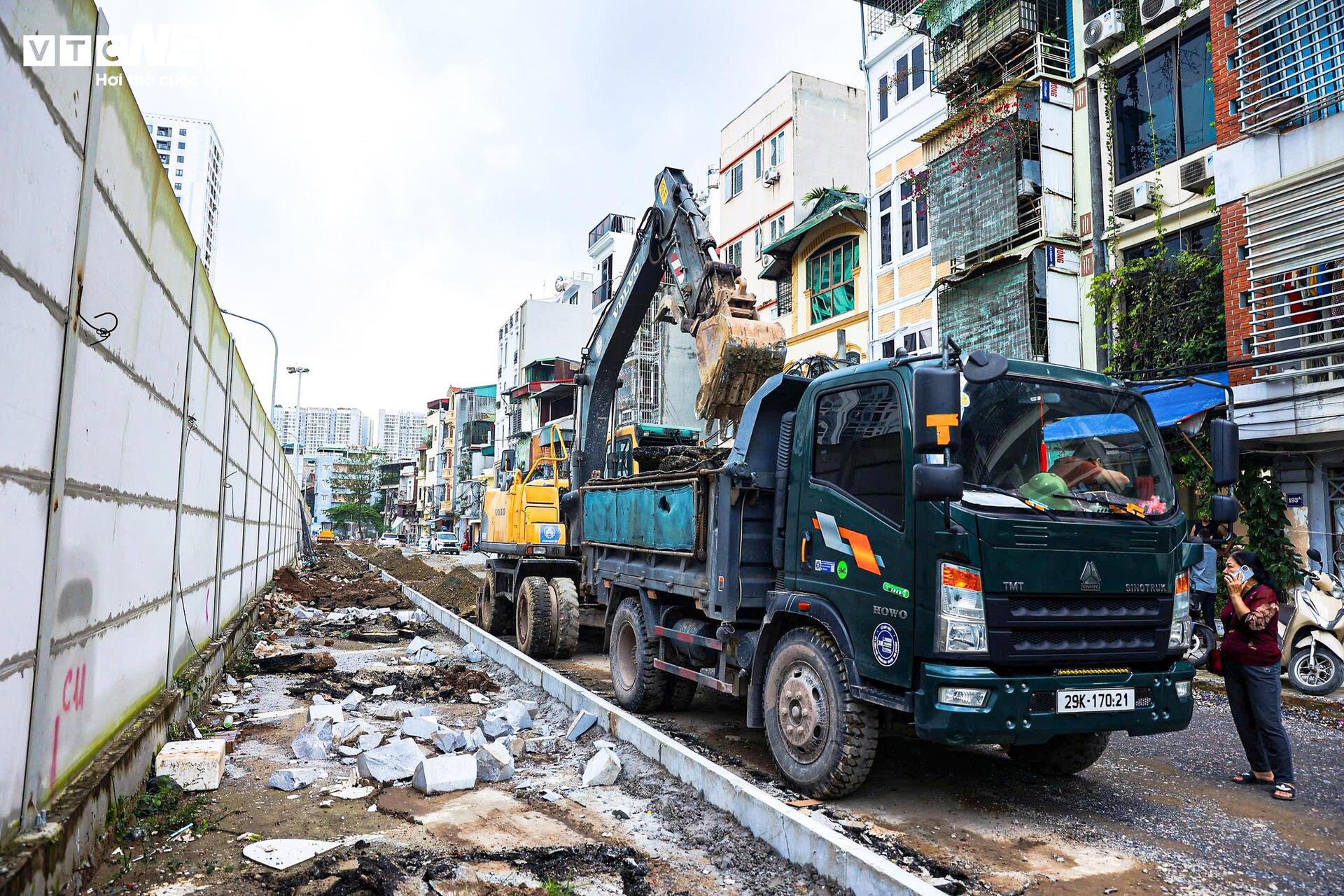 Tuyến đường hơn 83 tỷ lách giữa hai tòa chung cư ở Hà Nội giờ ra sao? - Ảnh 6