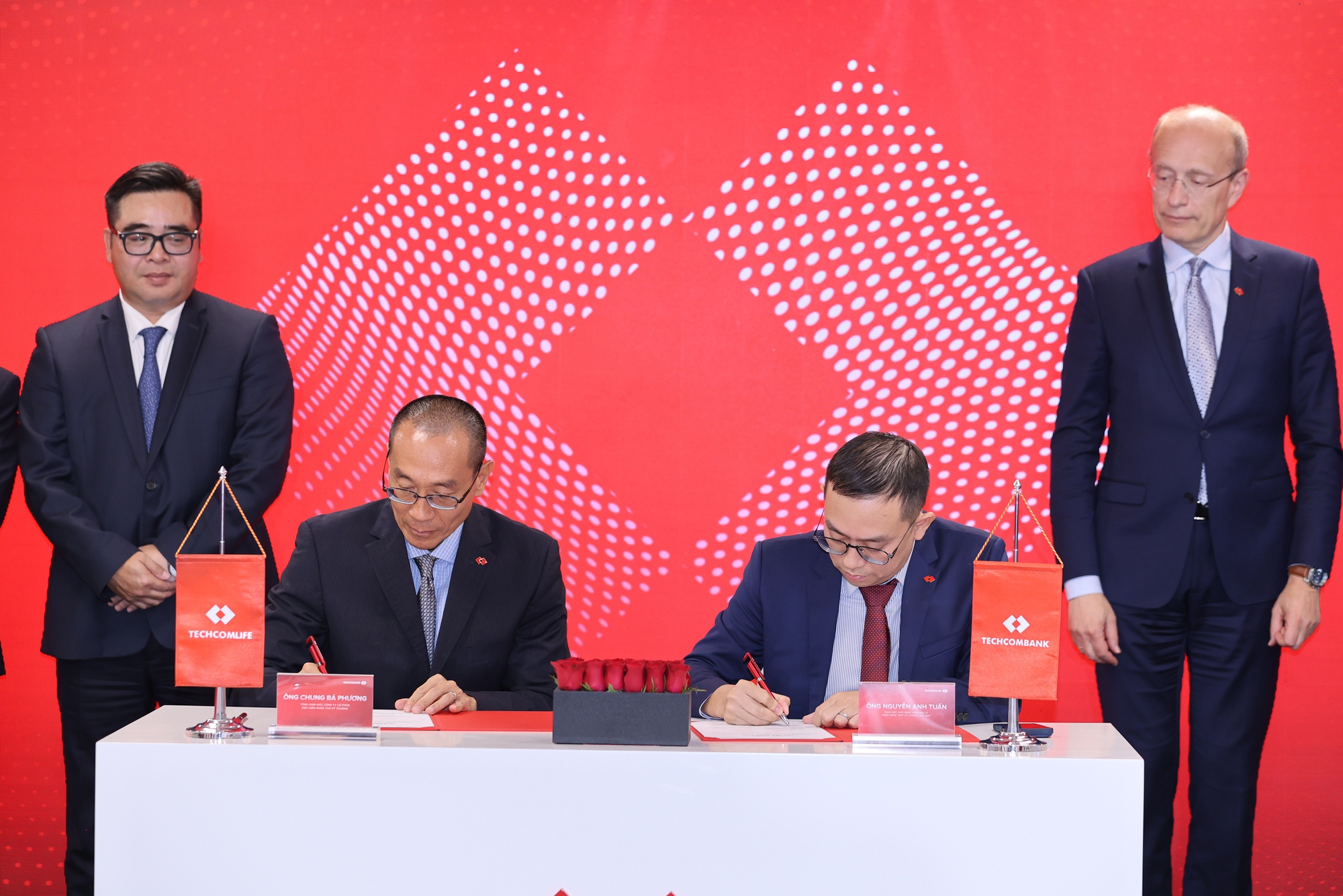 Techcombank chính thức phân phối sản phẩm Techcom Life, nâng tầm trải nghiệm bảo hiểm cho khách hàng Việt - Ảnh 1