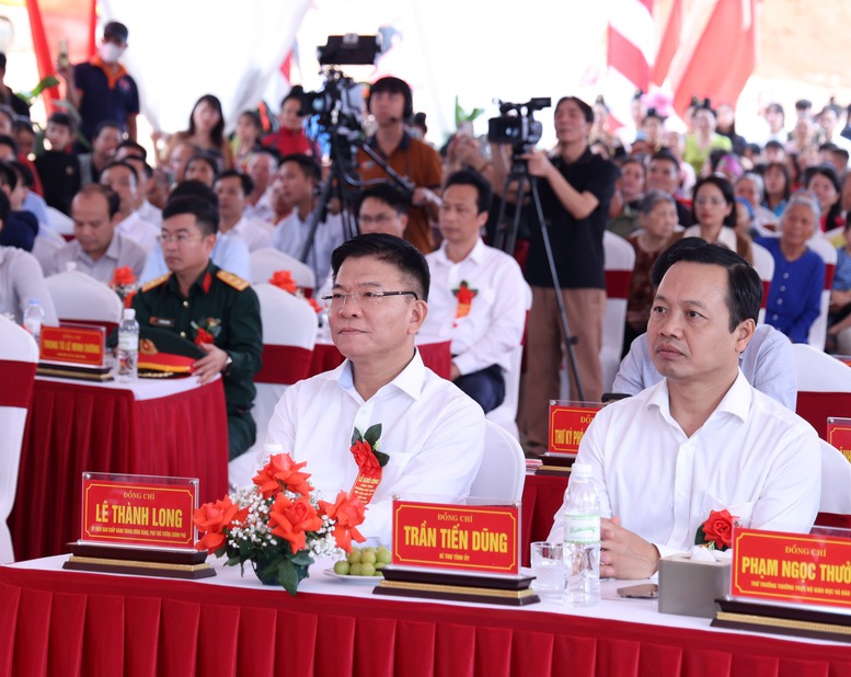 TỔNG THUẬT: Khởi công xây dựng các trường phổ thông nội trú tại các xã biên giới đất liền - Ảnh 15