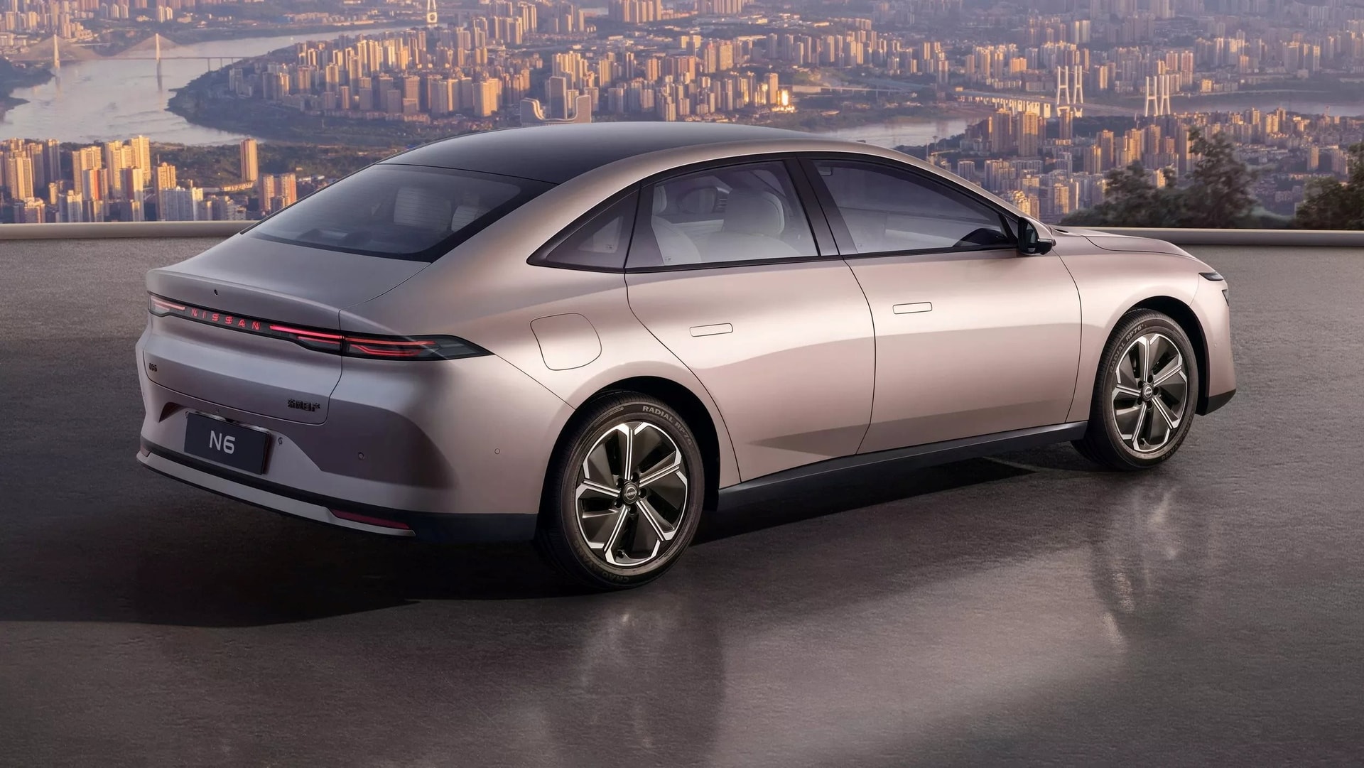 Hãng xe Nhật mở bán mẫu sedan hybrid đối đầu Toyota Camry đẹp long lanh nhưng giá rẻ khó tin – khởi điểm tương đương 400 triệu đồng - Ảnh 6