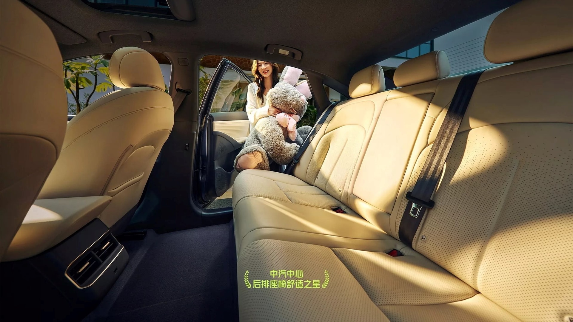 Hãng xe Nhật mở bán mẫu sedan hybrid đối đầu Toyota Camry đẹp long lanh nhưng giá rẻ khó tin – khởi điểm tương đương 400 triệu đồng - Ảnh 11