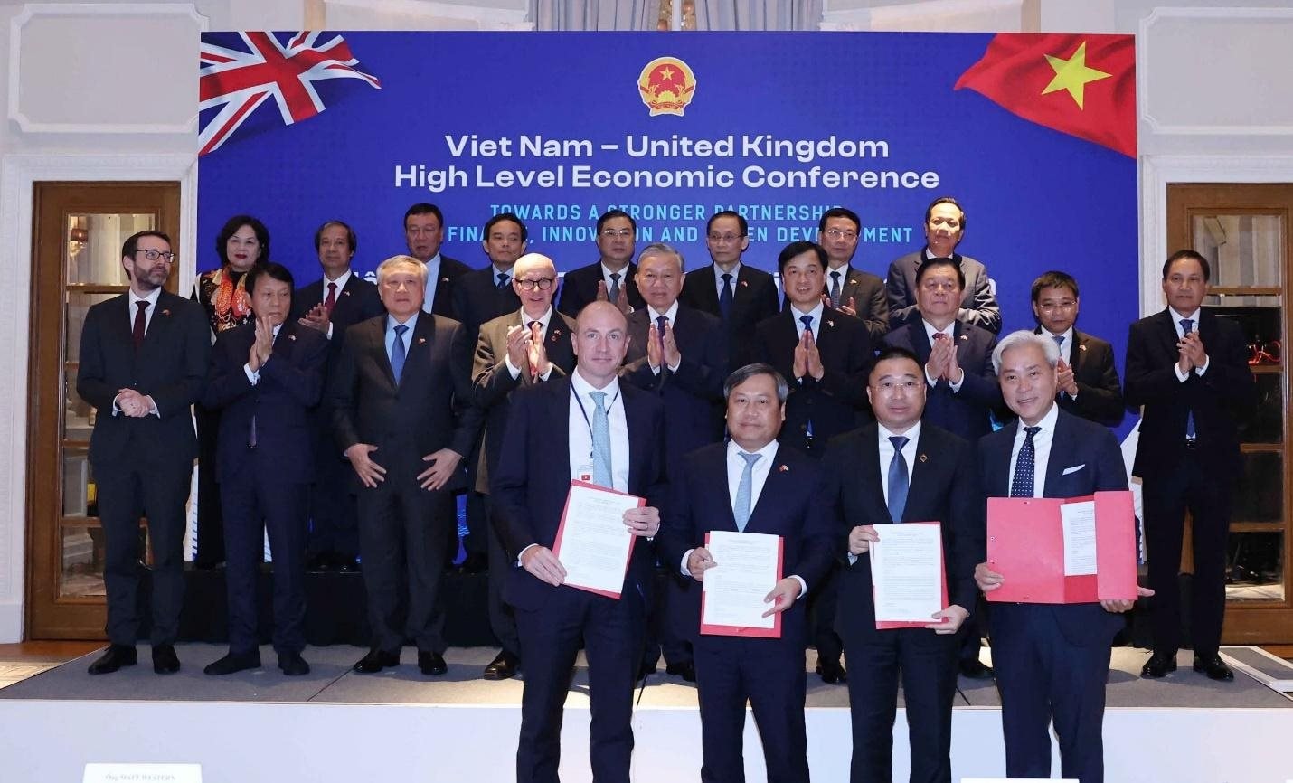 Tổng Bí thư Tô Lâm chứng kiến Quảng Ninh, Sun Group, VinaCapital, HAECO ký kết biên bản ghi nhớ hình thành trung tâm sửa chữa máy bay lớn tại Vân Đồn - Ảnh 1