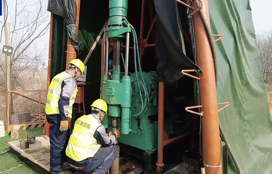 45 giàn khoan hoạt động đồng thời, 1.000 kỹ sư huy động - vỡ oà phát hiện mỏ vàng đơn lẻ lớn nhất lịch sử trữ lượng hơn 1.444 tấn - Ảnh 2