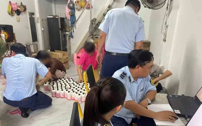 Thời tàn của các “ông trùm”, “bà hoàng” hàng giả - Ảnh 2