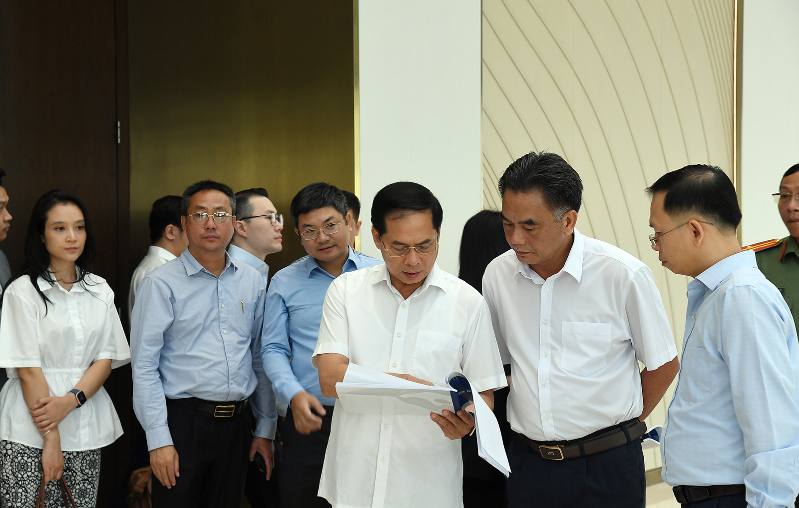 Con trai cố Tổng thống Mỹ sẽ tham dự một sự kiện đặc biệt tại VN, có nhiều DN nghìn tỷ USD của 4 châu lục - Ảnh 2