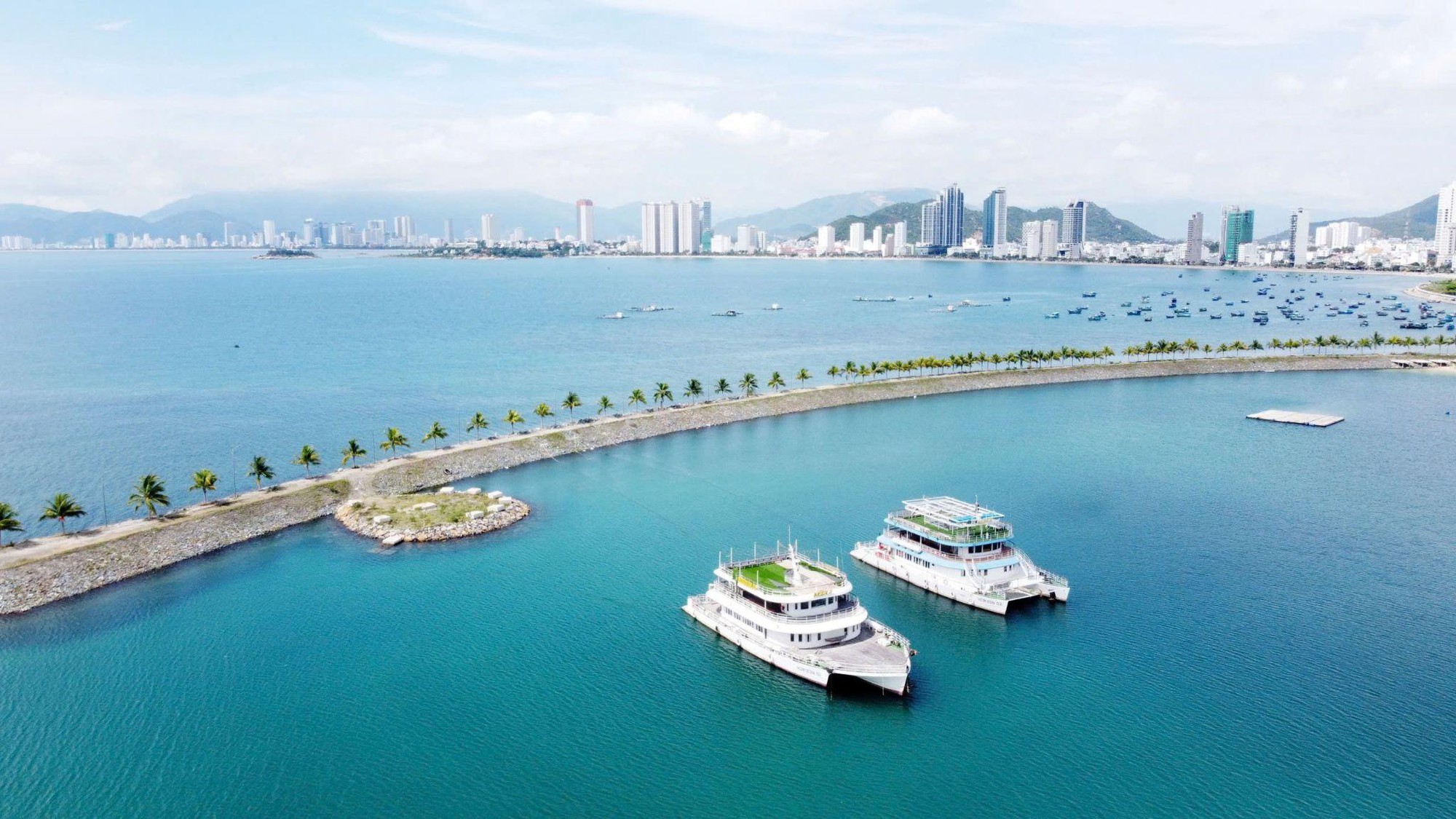 Xu hướng di cư mới của cộng đồng tinh hoa - Ảnh 1