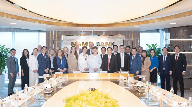 Nam A Bank khai thông dòng vốn thích ứng khí hậu vào nông nghiệp - Ảnh 1