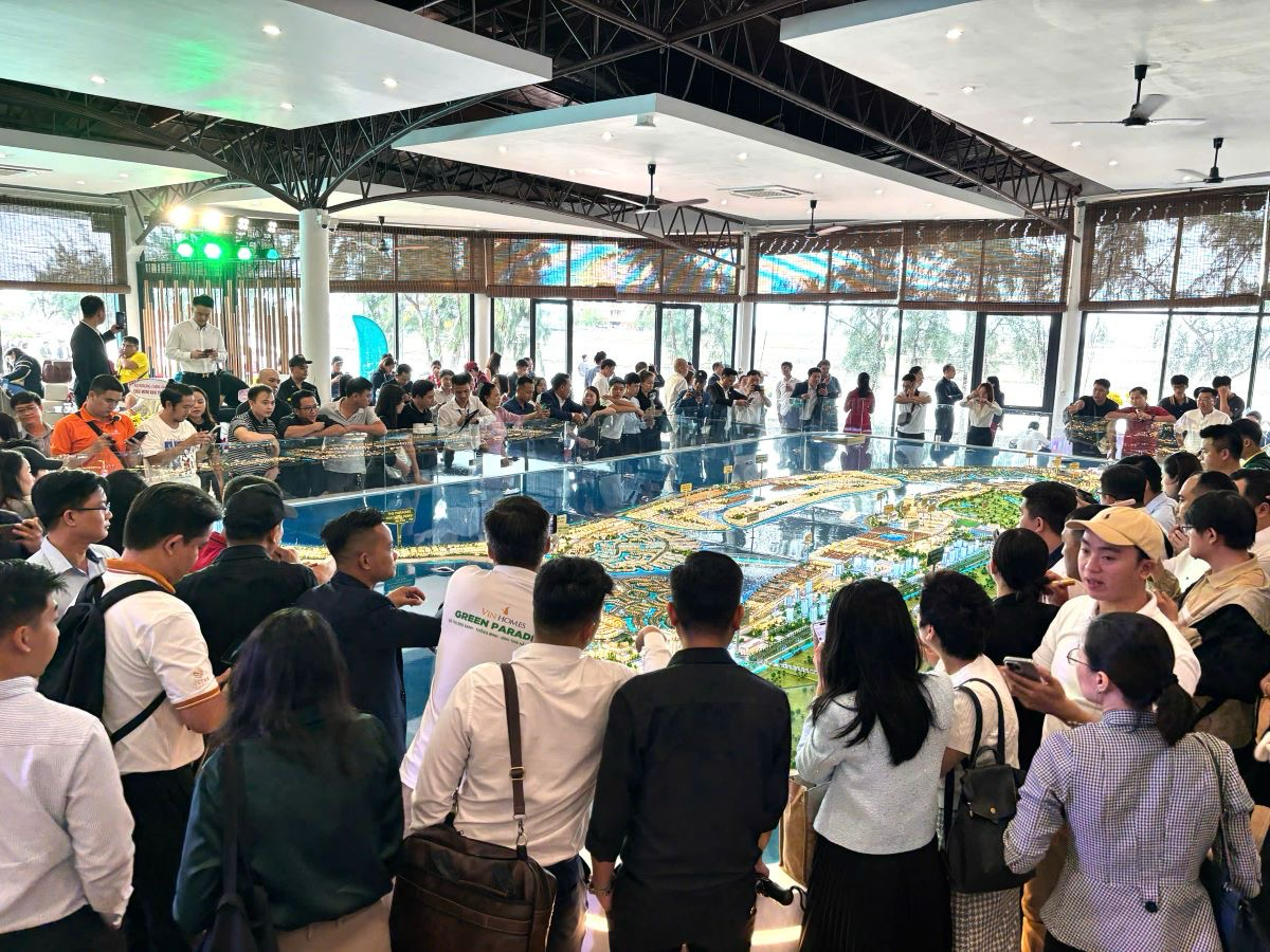 Khách hàng chờ thời khắc khu trung tâm của siêu đô thị ESG++ Vinhomes Green Paradise lộ diện - Ảnh 2