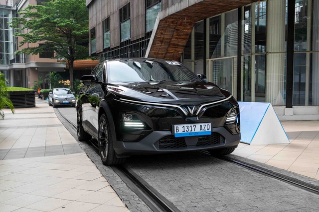 VinFast “tỏa sáng” tại CNN Indonesia Awards với cú đúp giải thưởng quan trọng - Ảnh 2