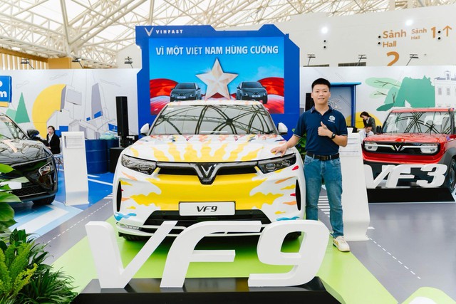 Có gì hấp dẫn tại gian hàng VinFast ở Tuần lễ Công nghiệp và Công nghệ Việt Nam 2025? - Ảnh 2