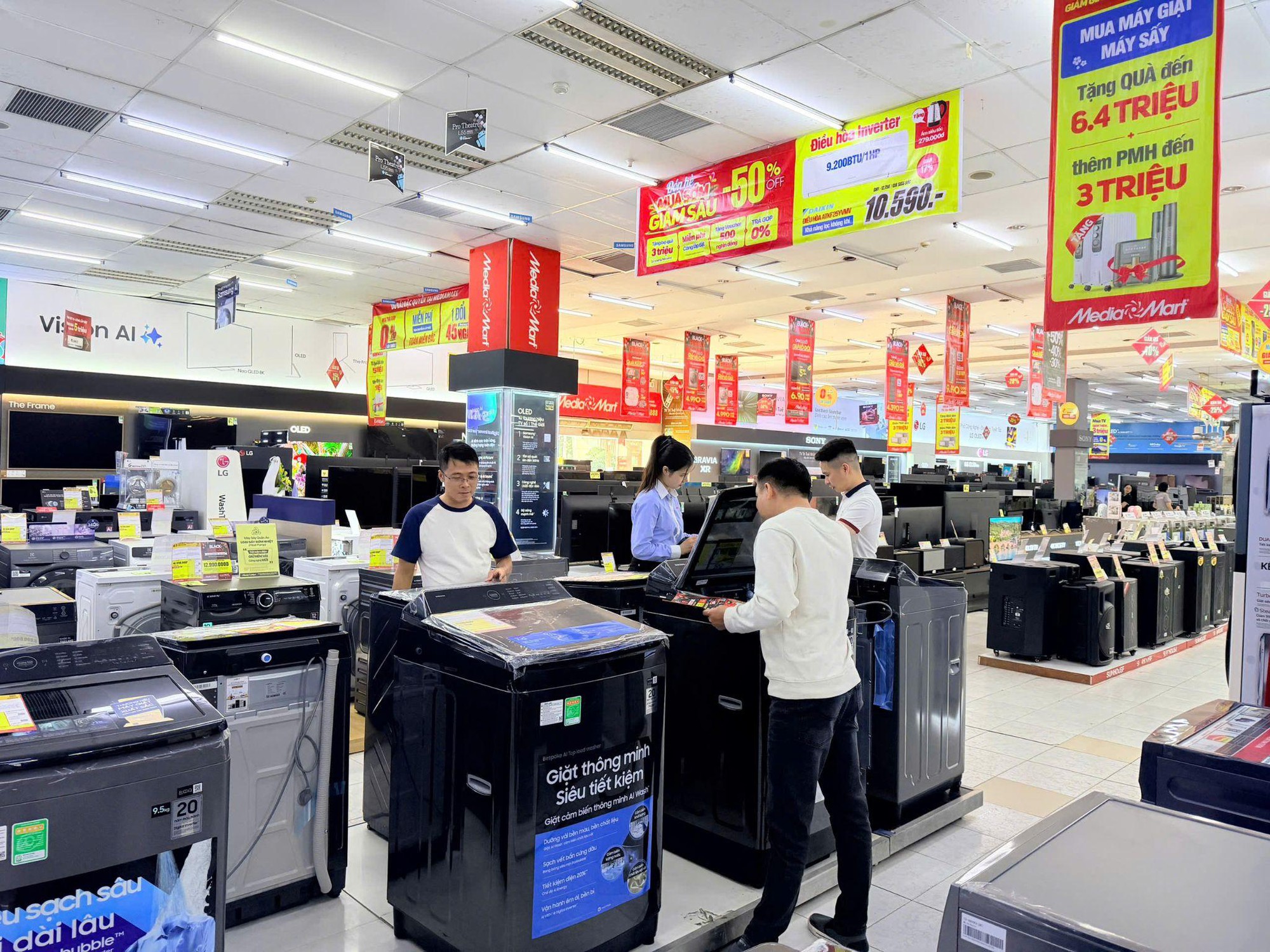 Black Friday 2025: MediaMart giảm thật 2 lần – Quà khủng gấp đôi - Ảnh 2