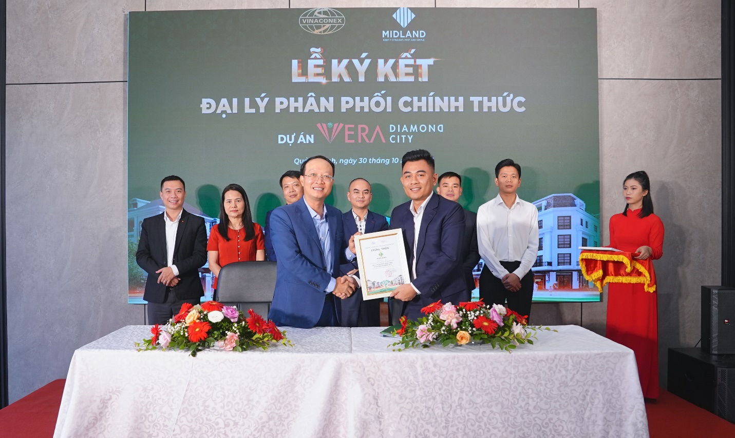 Lễ ký kết với các đại lý phân phối dự án Vera Diamond City Quảng Ninh - Ảnh 3