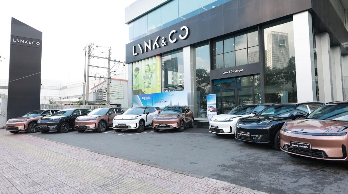Lynk & Co 08 EM-P: Vì sao khách Việt xuống tiền tỷ nhưng không tiếc? - Ảnh 4