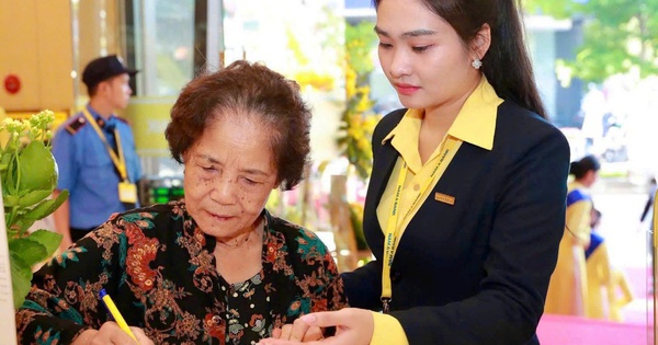 Nam A Bank đồng hành khách hàng phục hồi kinh tế sau thiên tai