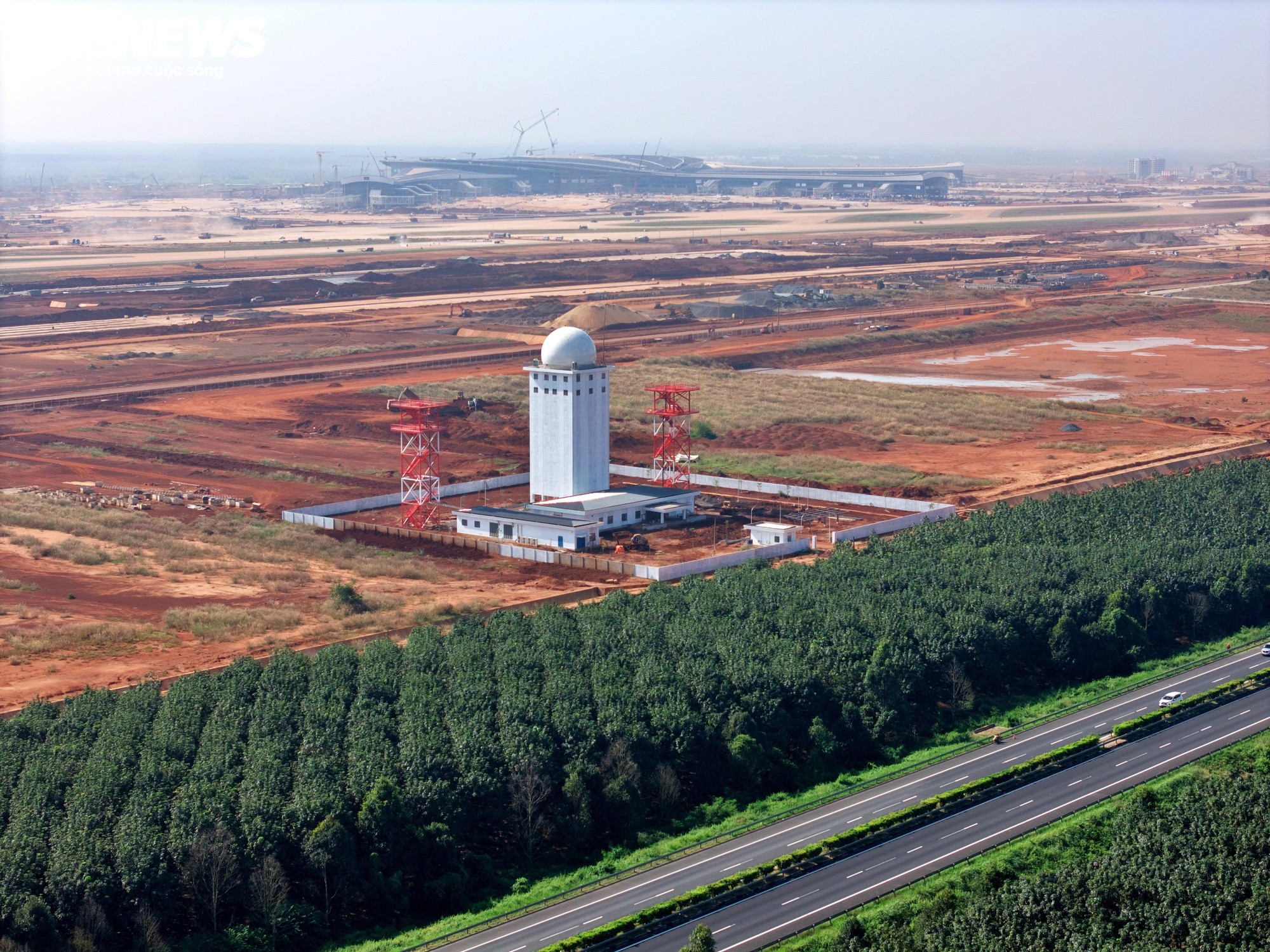 Cận cảnh 'búp sen thép' 3.500 tỷ đồng ở sân bay Long Thành đang tăng tốc về đích - Ảnh 11