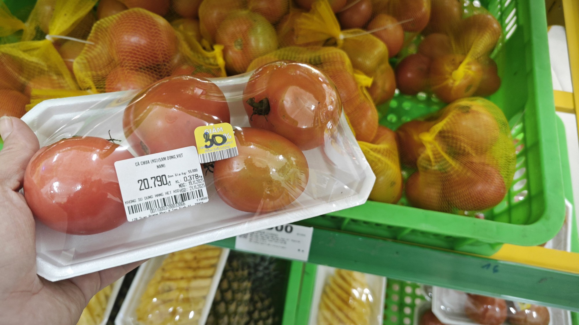 Bất ngờ: Rau siêu thị rẻ hơn chợ truyền thống gần một nửa - Ảnh 2