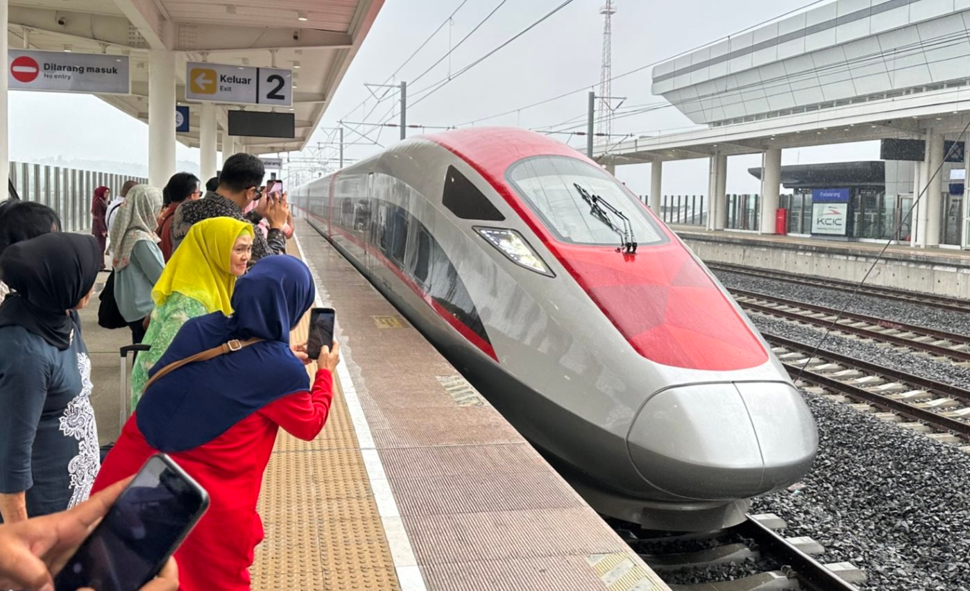 Ngán ngẩm cảnh nước khác nợ 800 triệu đến 7 tỷ USD, nền kinh tế lớn thứ 3 châu Á quyết không chọn Trung Quốc xây đường sắt cao tốc 508 km: Chốt công nghệ từ 1 quốc gia khác - Ảnh 1