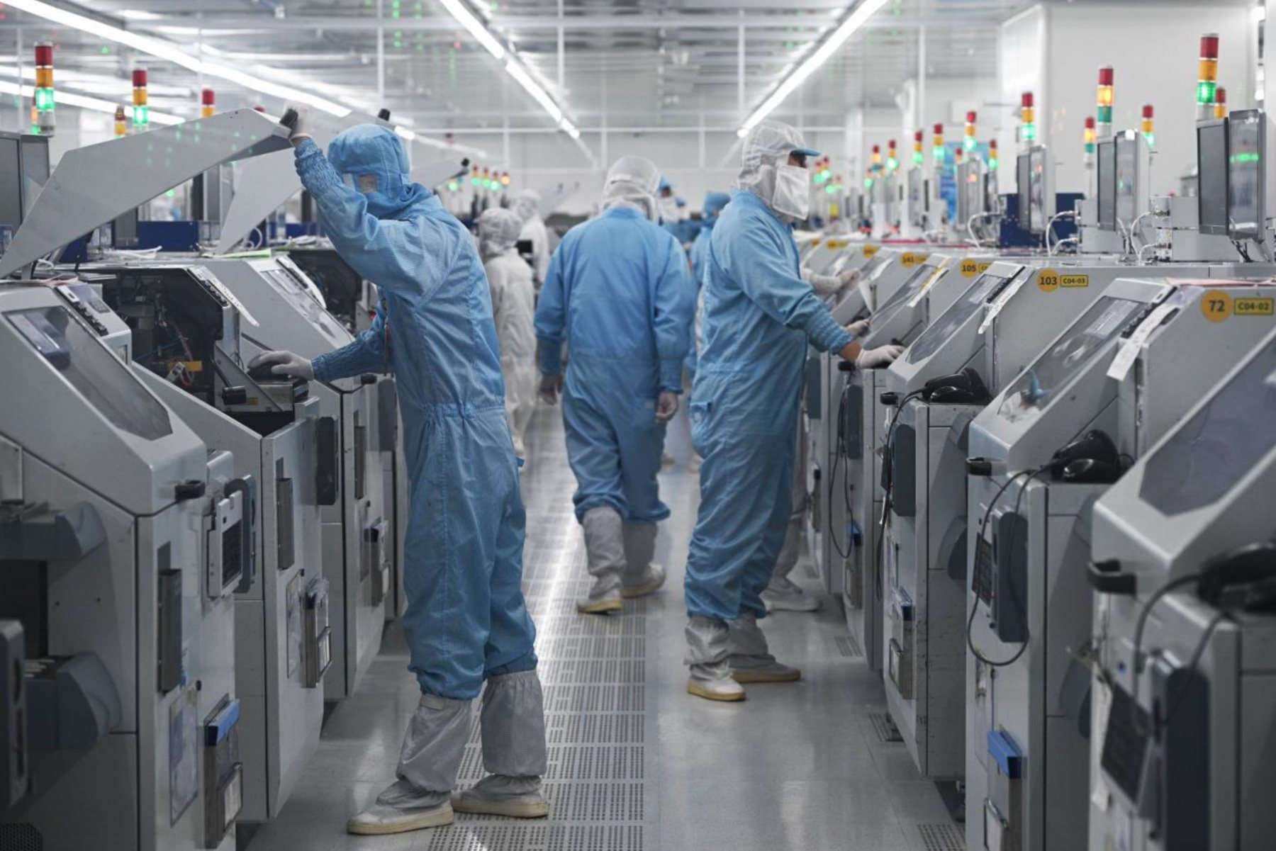 Quốc gia quyền lực nhất nhì BRICS 'tự cứu mình' giữa 'vòng vây' của Mỹ: Chắp vá, sao chép bằng mọi cách có thể, 'chỉ cách vài nano giây' là vượt mặt Mỹ - Ảnh 1