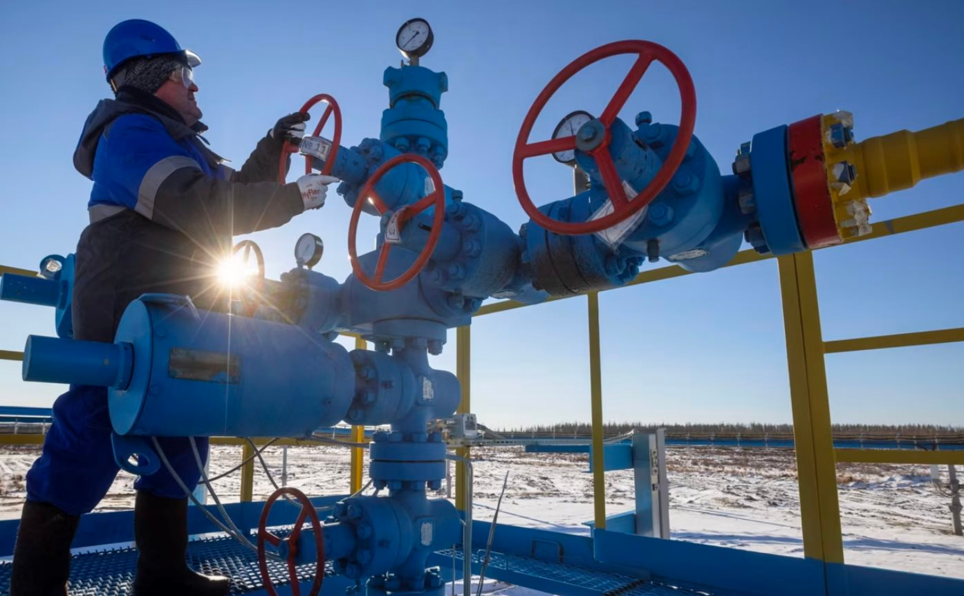 Đang gặp khó giữa 'bão' lệnh trừng phạt, Nga 'mừng như bắt được vàng': Sắp mở dự án khí đốt công suất vận chuyển 50 tỷ m3/năm, tốn 30 tỷ USD vẫn sẵn sàng làm - Ảnh 1