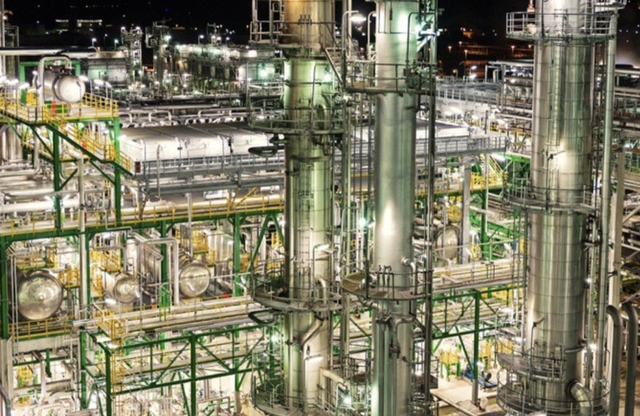 Tập đoàn khổng lồ Reliance của Ấn Độ đã từ bỏ dầu Nga - Ảnh 6