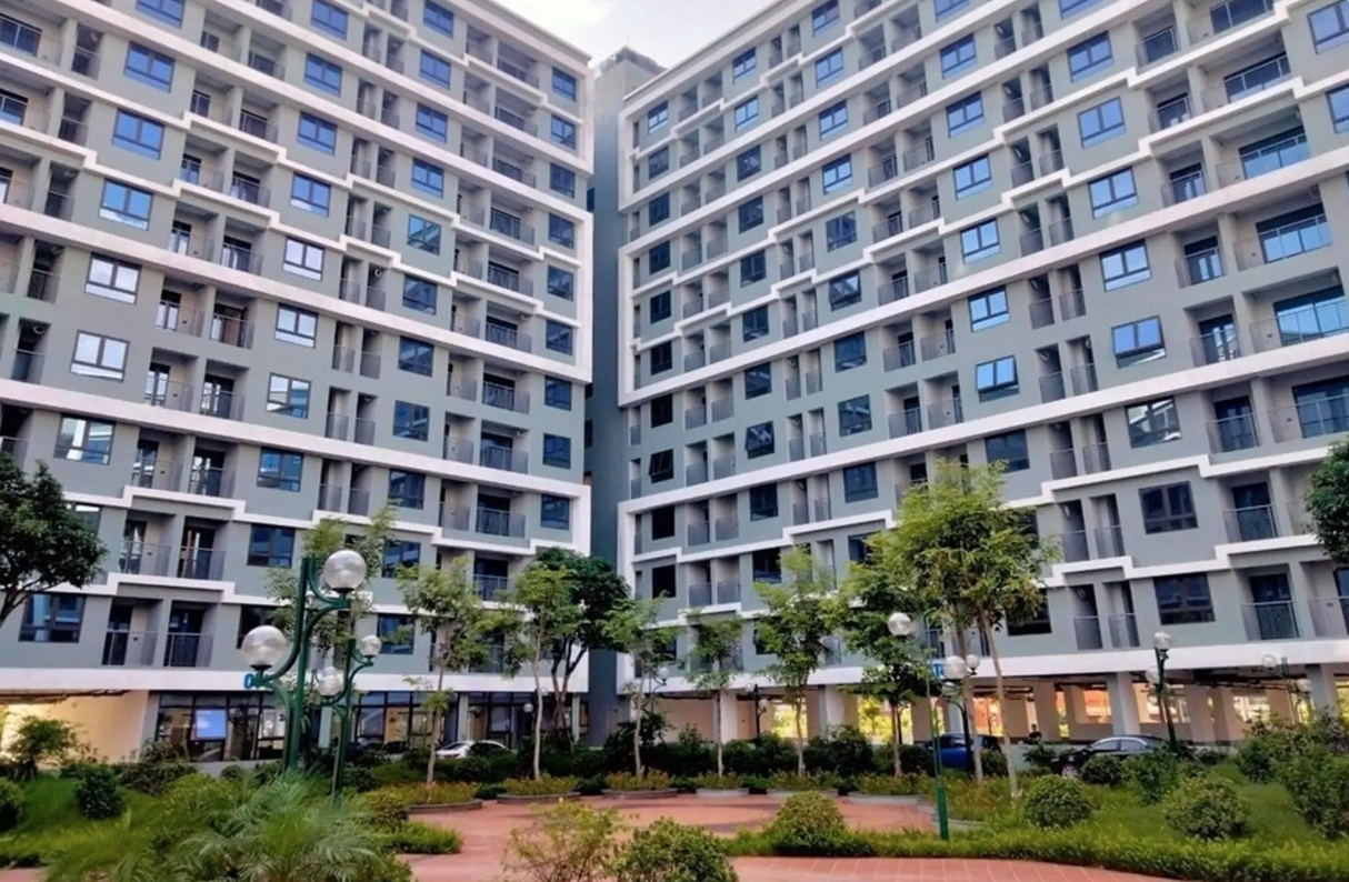 Siết chặt vi phạm nhà ở xã hội, đề xuất phạt đến 300 triệu đồng - Ảnh 1