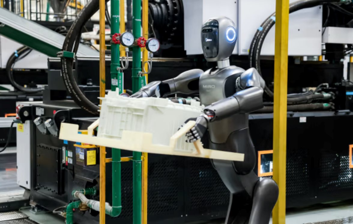 Robot AI - Tham vọng đại công nghiệp của 1 siêu cường sản xuất: Cả nhà máy chỉ cần 3 công nhân, năng suất tăng 250% nhờ đội quân robot làm 24/7 - Ảnh 2