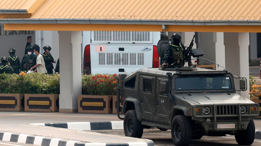 Myanmar phá hủy gần 150 công trình trong "ổ lừa đảo trực tuyến" khét tiếng - Ảnh 1