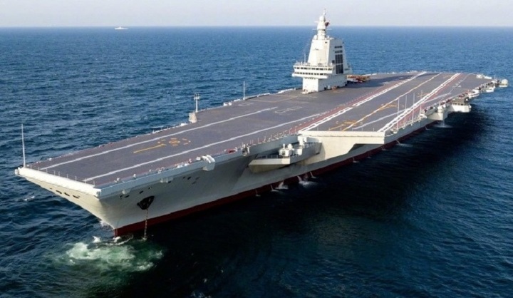 Trung Quốc âm thầm dựng 'siêu tàu sân bay hạt nhân' lớn nhất thế giới - Ảnh 1