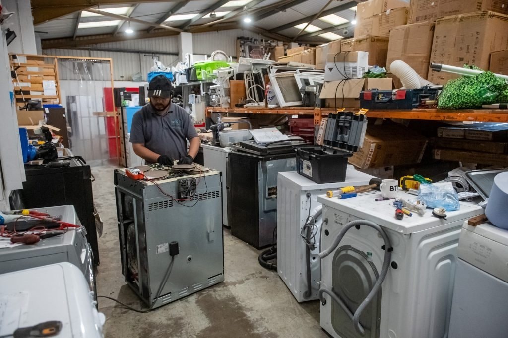 20 năm trước, "hàng Nhật xịn" từng khiến người Việt mê mẩn: Sao giờ biến mất hết, chỉ còn đồ Trung Quốc? - Ảnh 1