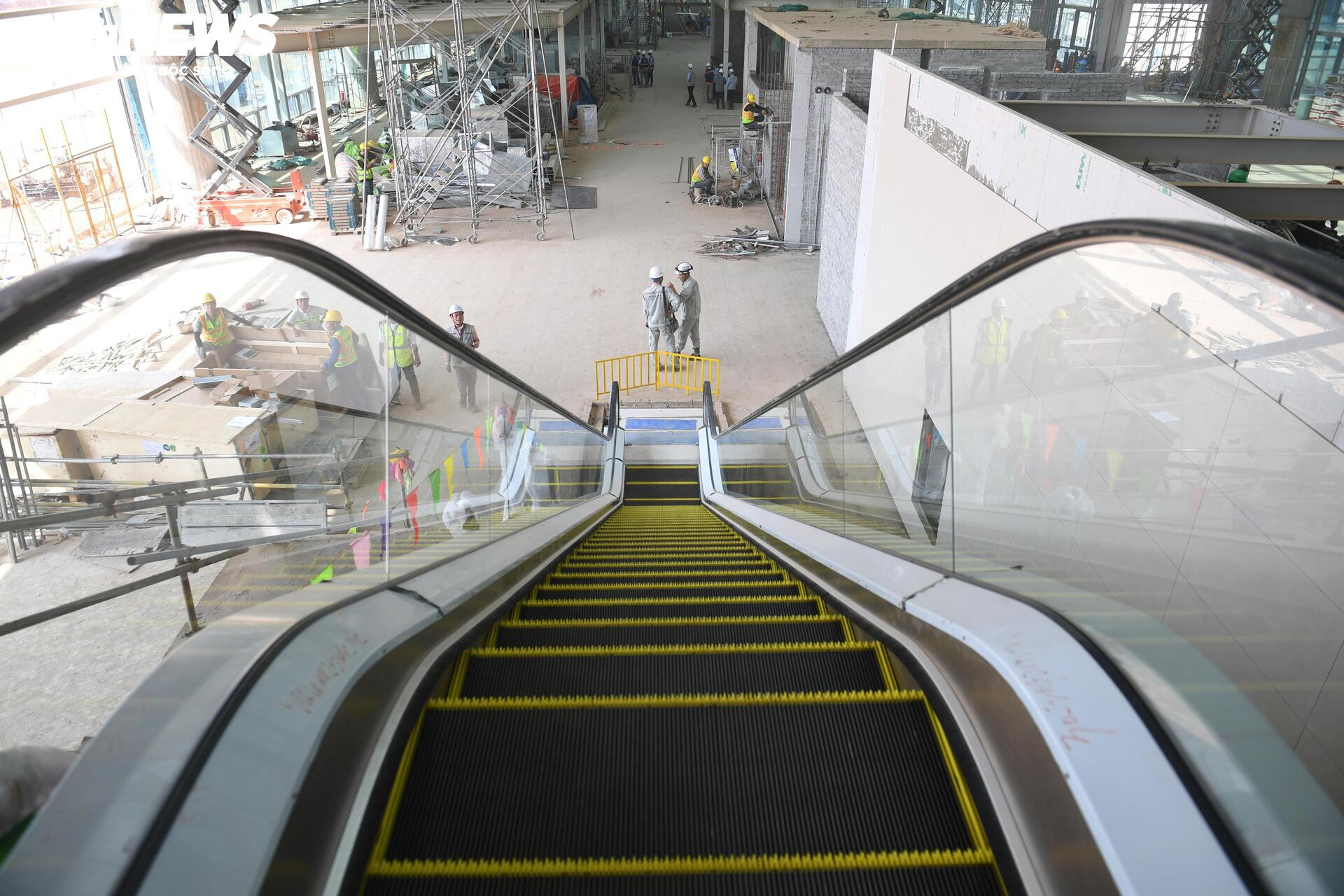 Bên trong nhà ga sân bay Long Thành trước ngày đón chuyến bay đầu tiên - Ảnh 4