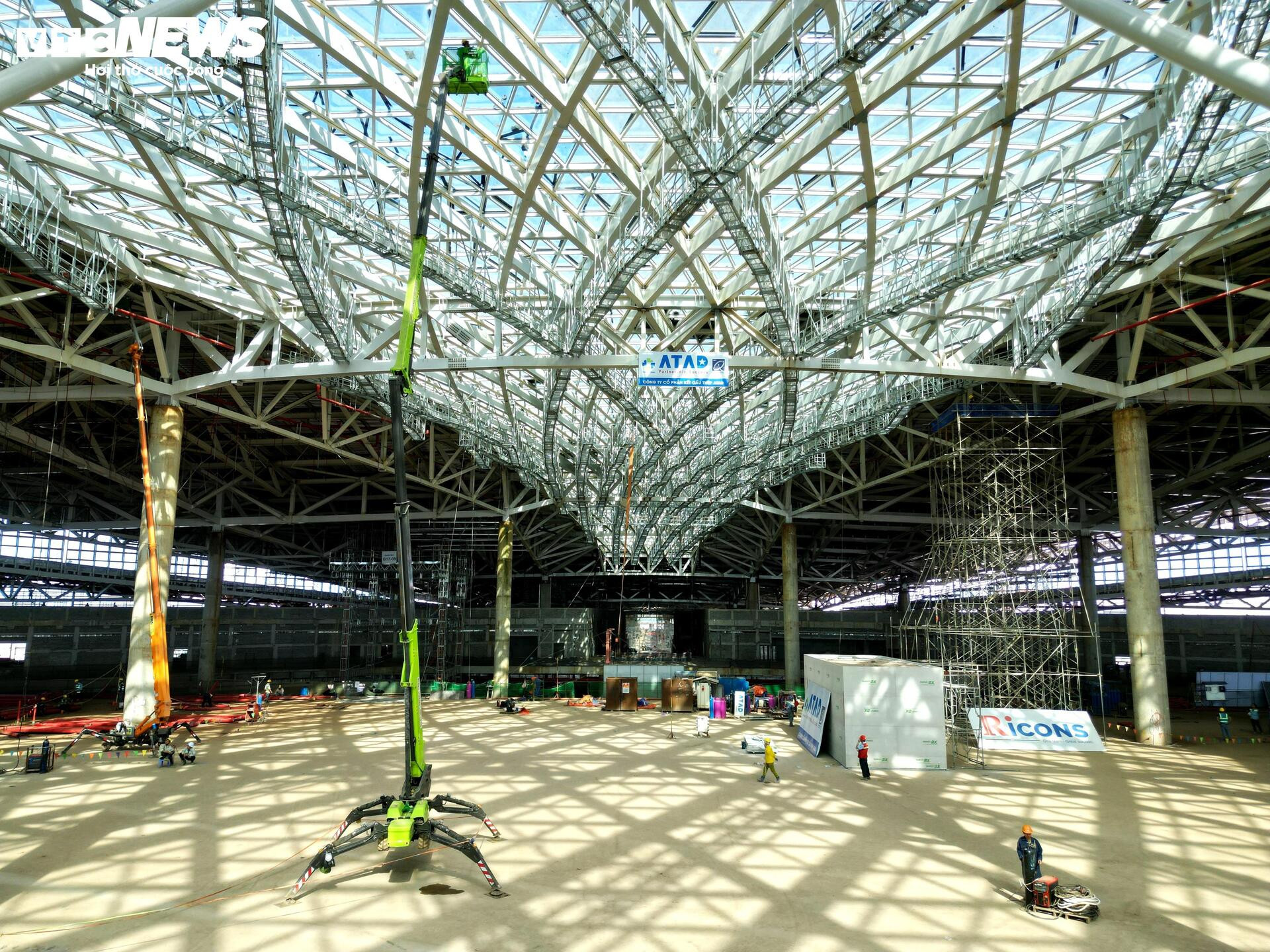 Bên trong nhà ga sân bay Long Thành trước ngày đón chuyến bay đầu tiên - Ảnh 5