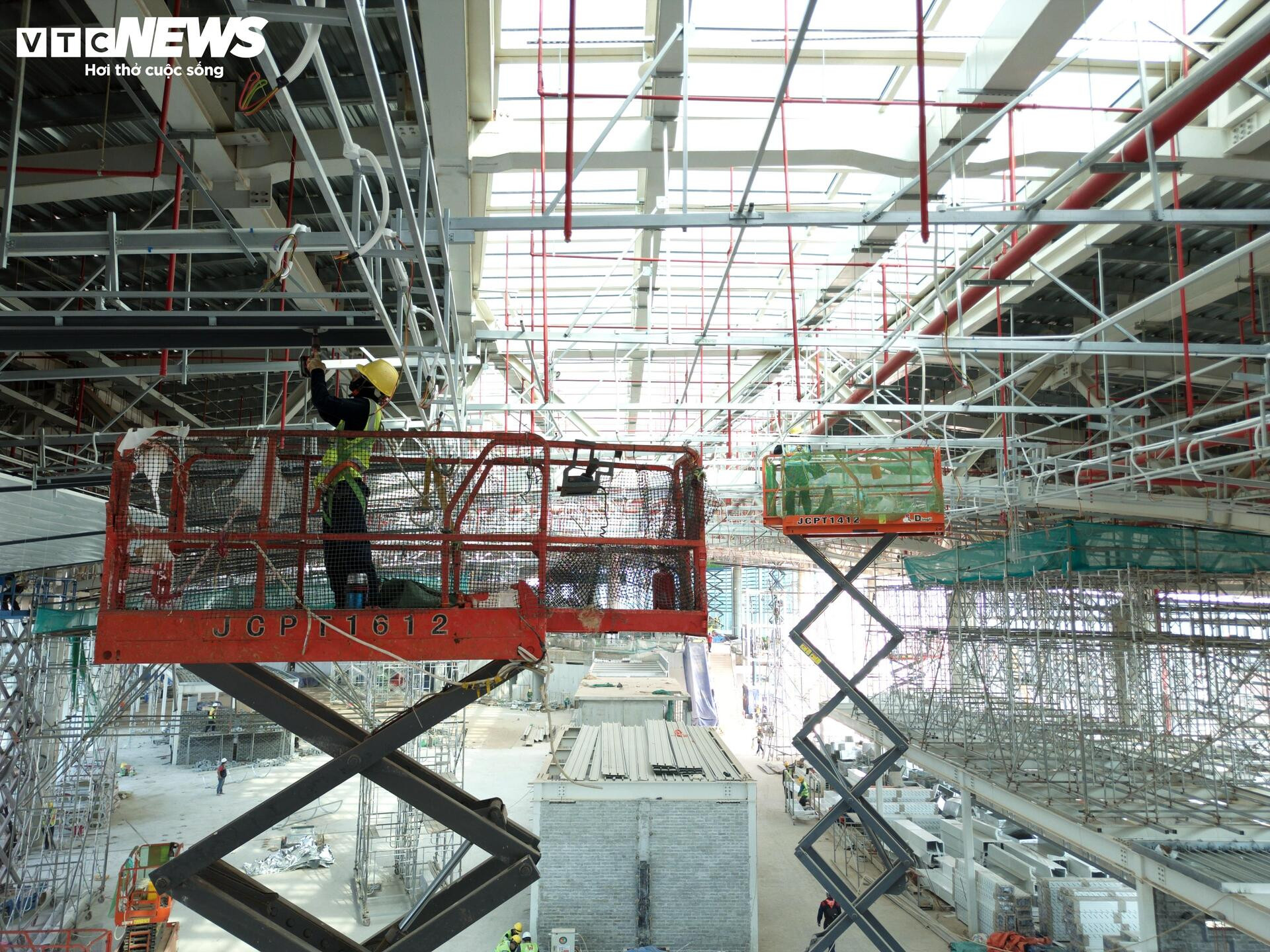 Bên trong nhà ga sân bay Long Thành trước ngày đón chuyến bay đầu tiên - Ảnh 15