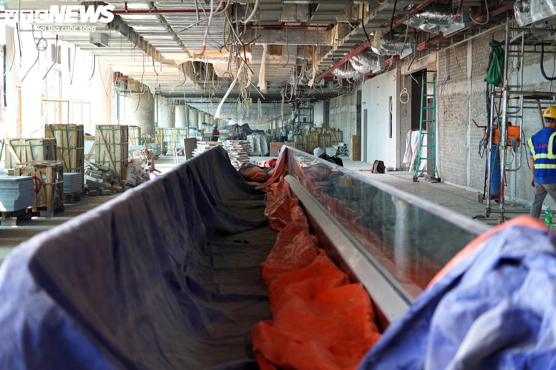 Bên trong nhà ga sân bay Long Thành trước ngày đón chuyến bay đầu tiên - Ảnh 13