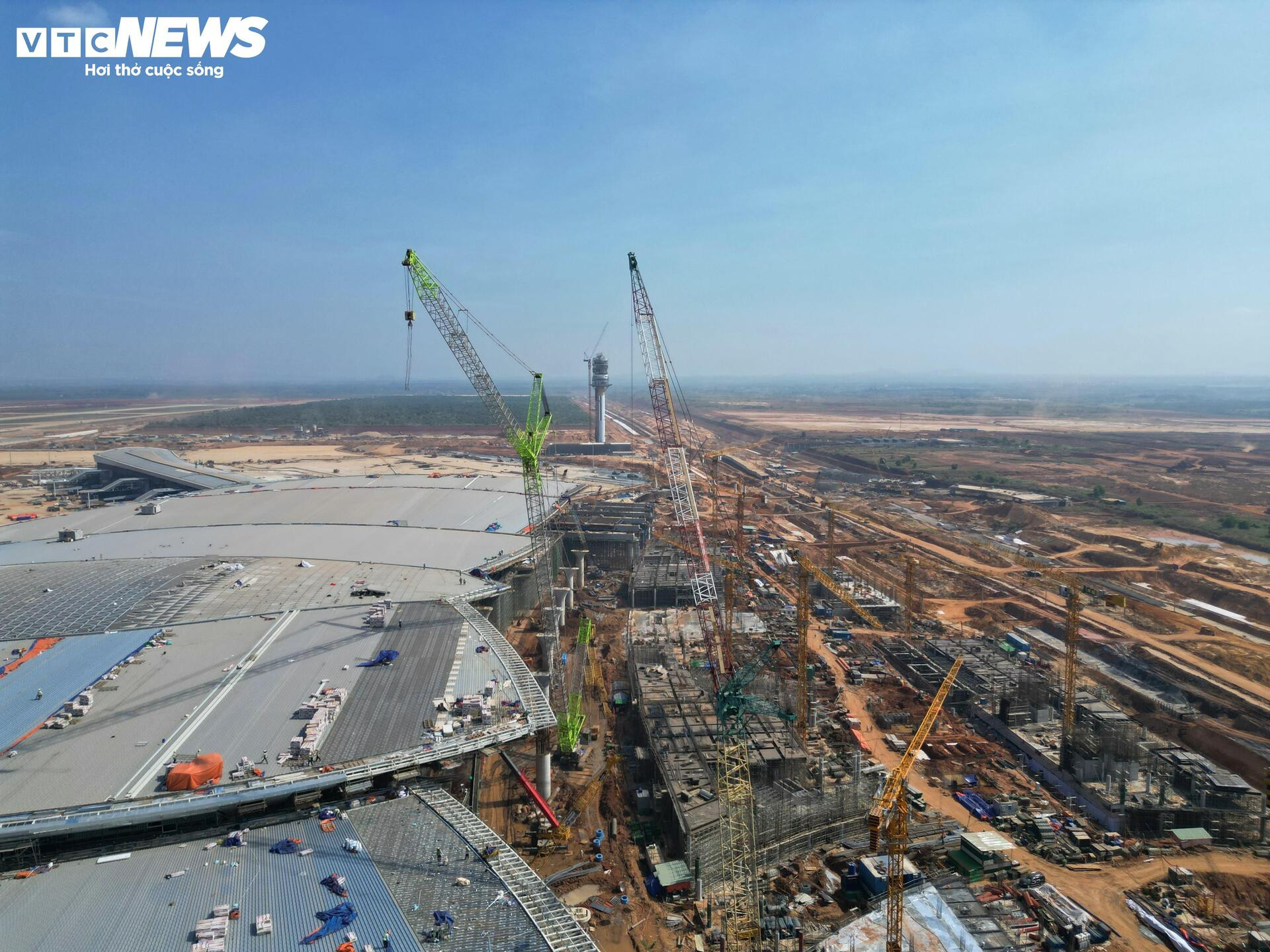 Bên trong nhà ga sân bay Long Thành trước ngày đón chuyến bay đầu tiên - Ảnh 21