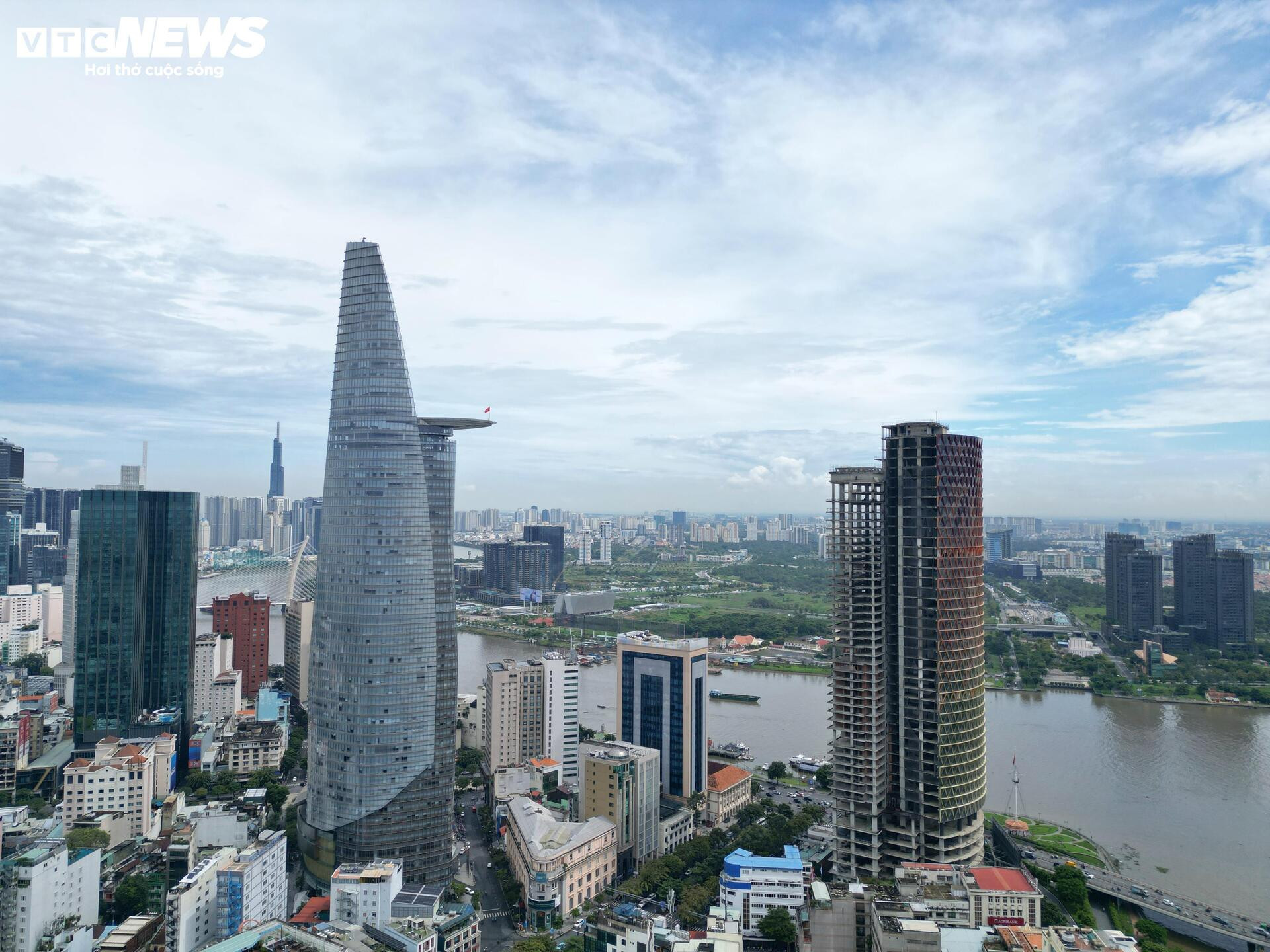 Cận cảnh cao ốc vị trí 'kim cương' được bà Trương Mỹ Lan xin tiếp tục đầu tư - Ảnh 6