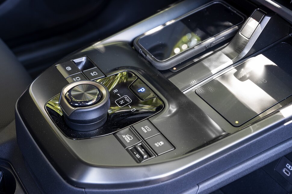 Toyota bZ4X 2026 bán thêm ở một thị trường gần Việt Nam: Giá quy đổi từ hơn 1,2 tỷ đồng, 2 bản, chạy 600km/sạc - Ảnh 16