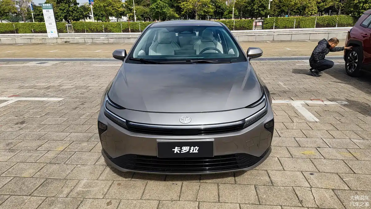 Toyota Corolla 2026 ra mắt: Mặt trước như Camry, màn hình khủng, về Việt Nam có thể vực dậy doanh số trước Civic, Mazda3 - Ảnh 16