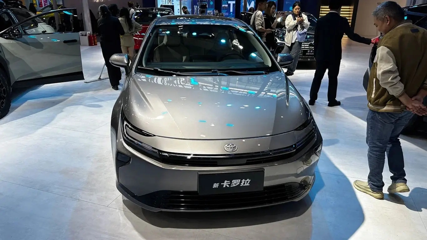 Toyota Corolla 2026 ra mắt: Mặt trước như Camry, màn hình khủng, về Việt Nam có thể vực dậy doanh số trước Civic, Mazda3 - Ảnh 14