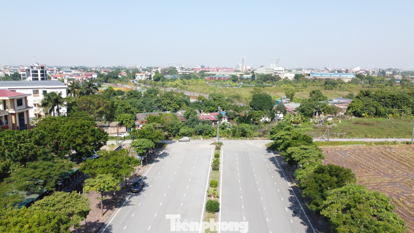 Đường nối khu đô thị Việt Hưng, 21 năm vẫn là 'ngõ cụt' - Ảnh 9