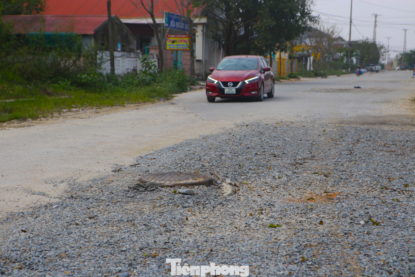 Dự án 851 tỷ thi công ì ạch: Đường nát bét, dân khổ mỗi ngày - Ảnh 8