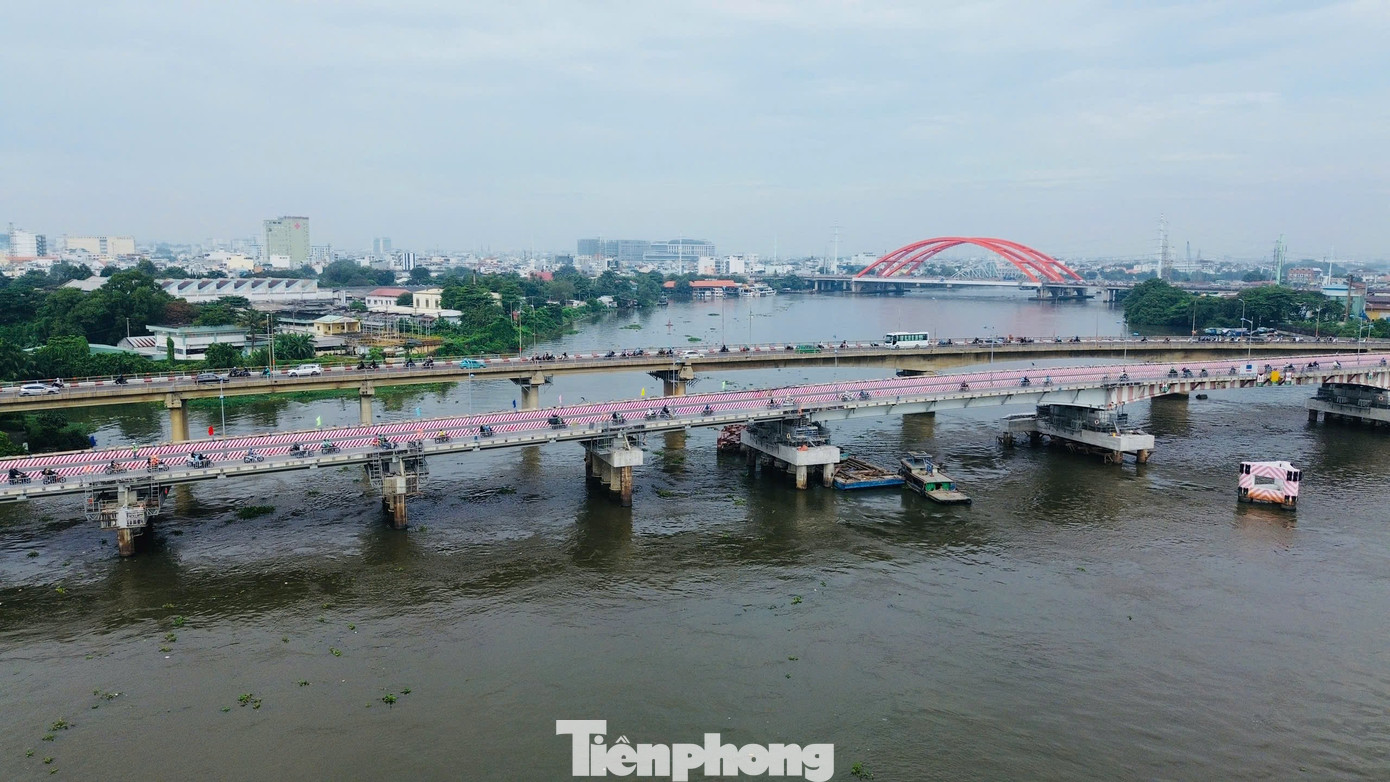 Toàn cảnh cầu Bình Triệu 1 sau khi được 'thần đèn' nâng tĩnh không - Ảnh 2