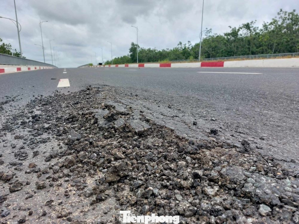 Cầu đường nghìn tỷ nối TPHCM với Tây Ninh thông xe chưa lâu đã 2 lần 'chắp vá' - Ảnh 9