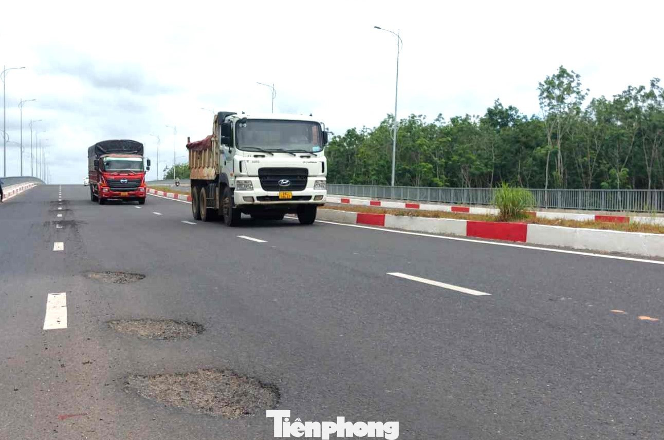 Cầu đường nghìn tỷ nối TPHCM với Tây Ninh thông xe chưa lâu đã 2 lần 'chắp vá' - Ảnh 8