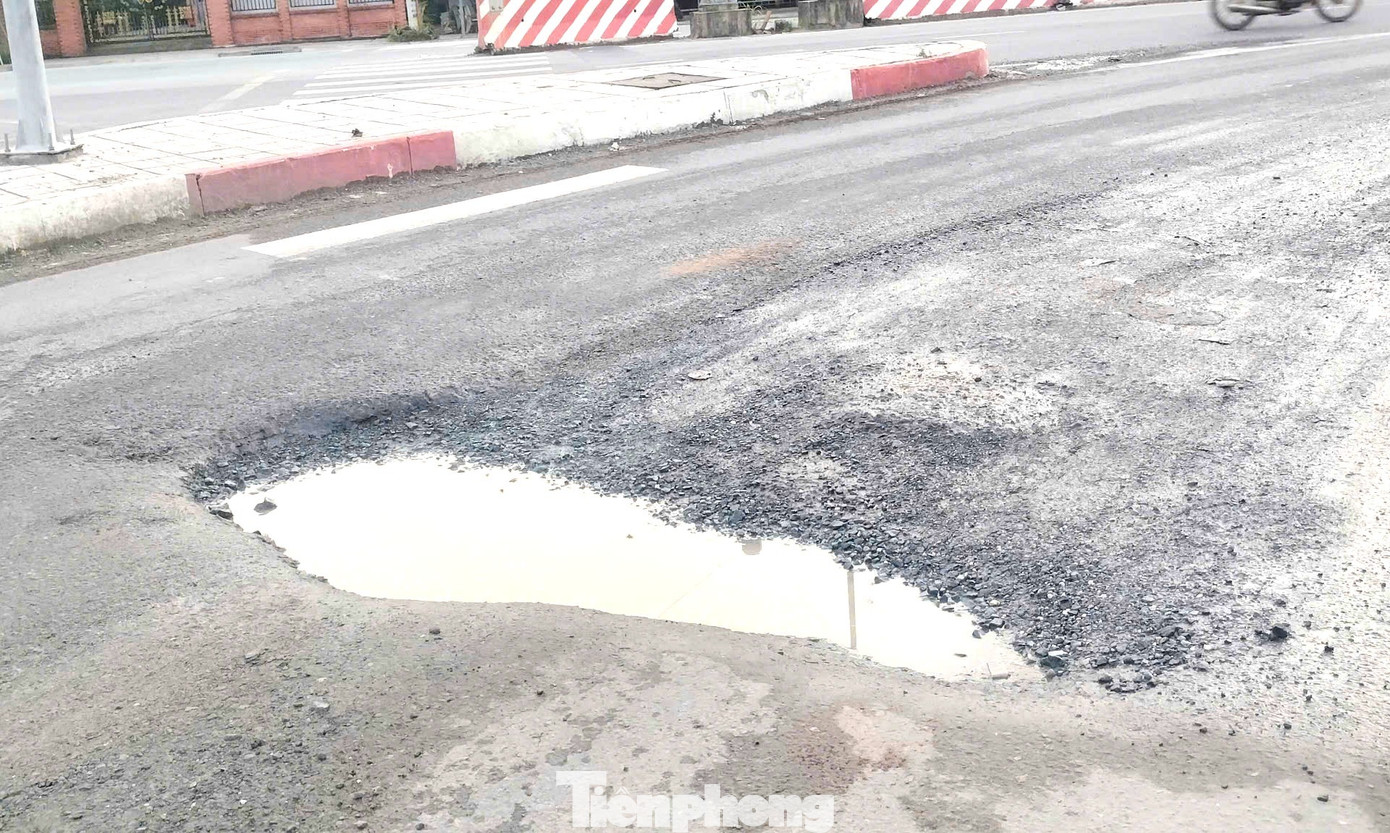 Cầu đường nghìn tỷ nối TPHCM với Tây Ninh thông xe chưa lâu đã 2 lần 'chắp vá' - Ảnh 4