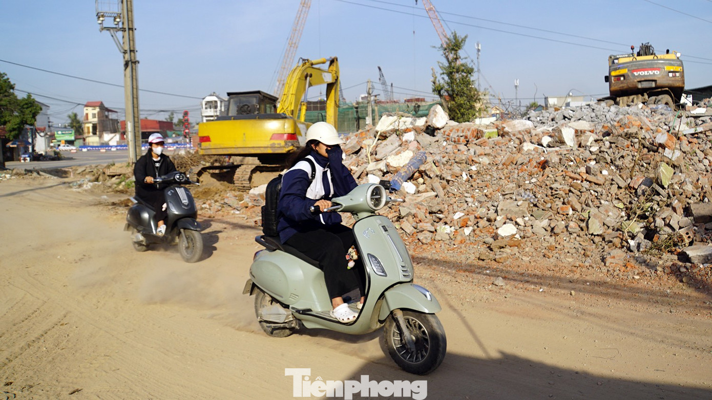 Gấp rút thi công tuyến đường vành đai 2 Hải Phòng - Ảnh 14