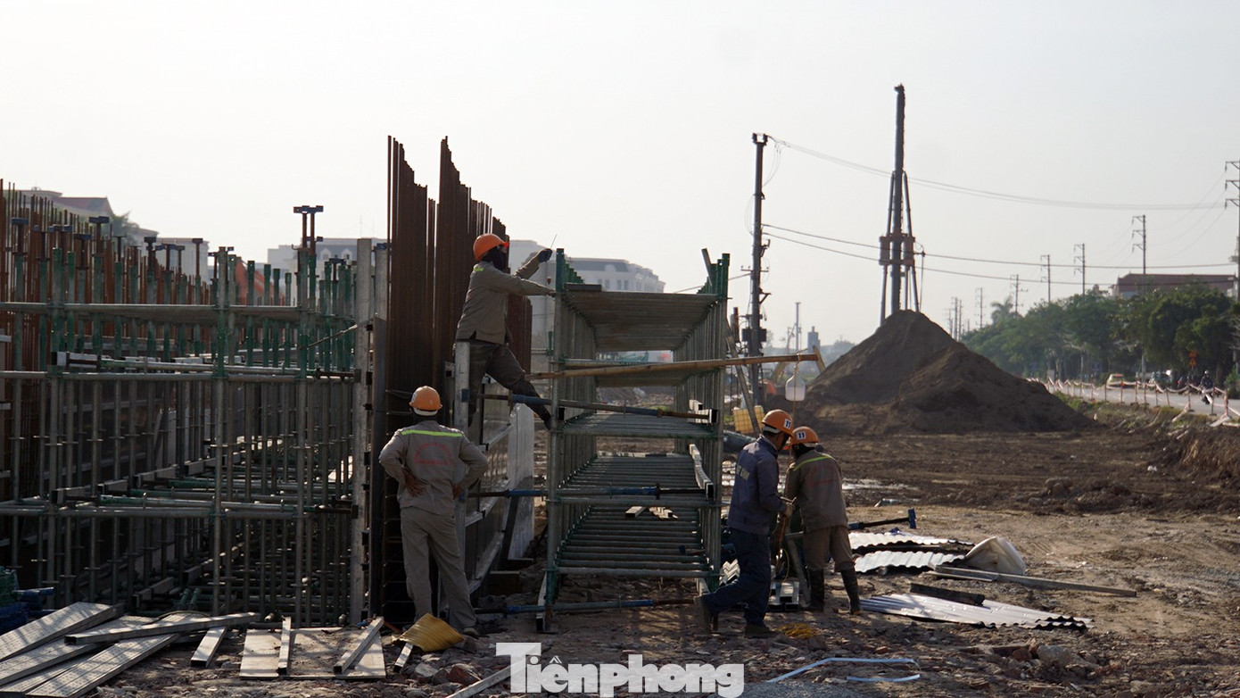 Gấp rút thi công tuyến đường vành đai 2 Hải Phòng - Ảnh 12