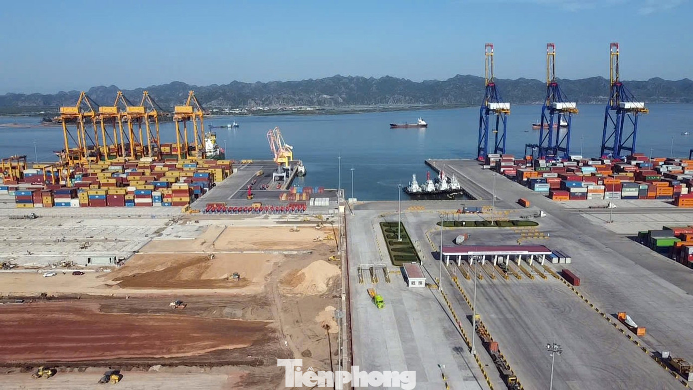 Tăng tốc thi công dự án mở đường kết nối cảng nước sâu Lạch Huyện - Ảnh 16